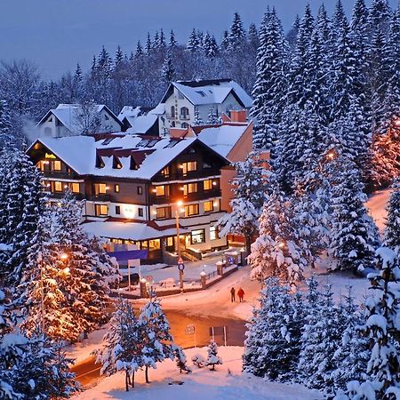 Отель Drachenhaus Пояна-Брашов Экстерьер фото